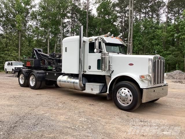Peterbilt 388 Recovery vehicles