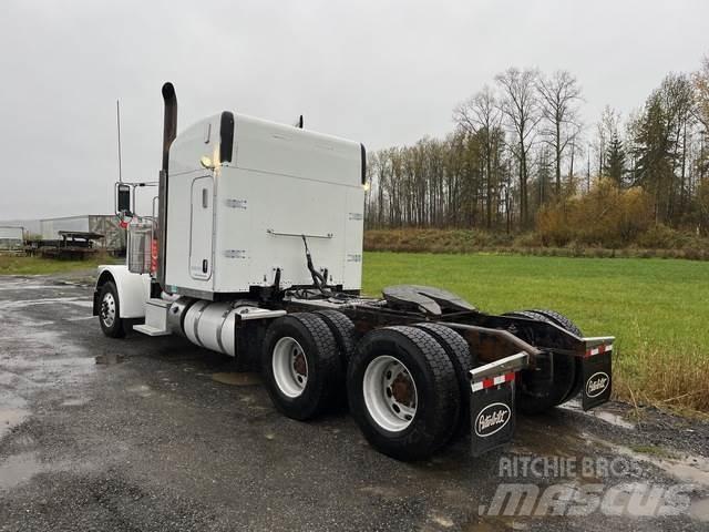 Peterbilt 389 Prime Movers