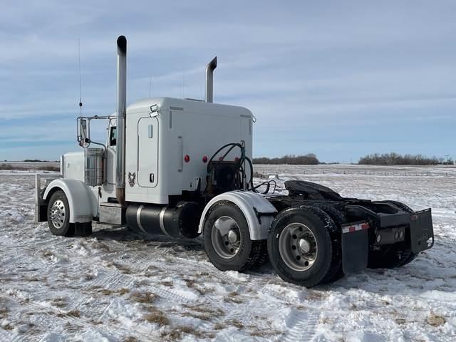 Peterbilt 389 Prime Movers