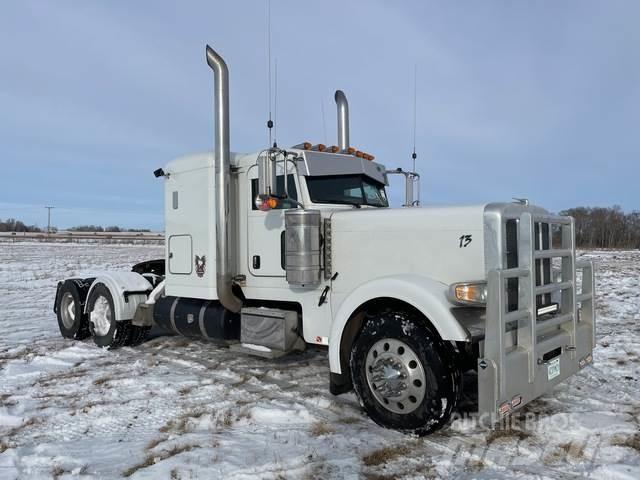 Peterbilt 389 Prime Movers
