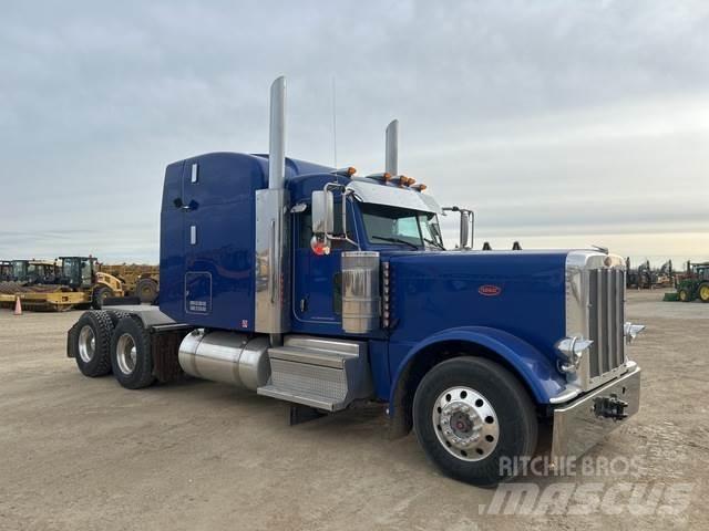 Peterbilt 389 Prime Movers