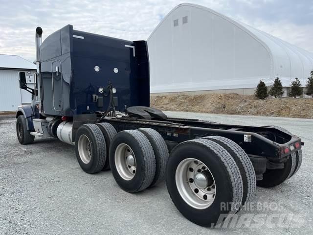 Peterbilt 567 Prime Movers