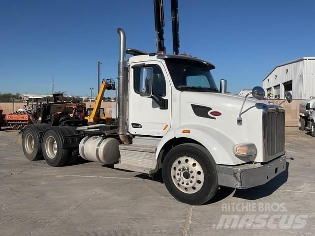 Peterbilt 567 Prime Movers