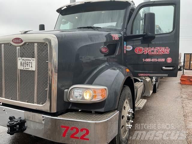 Peterbilt 567 Prime Movers