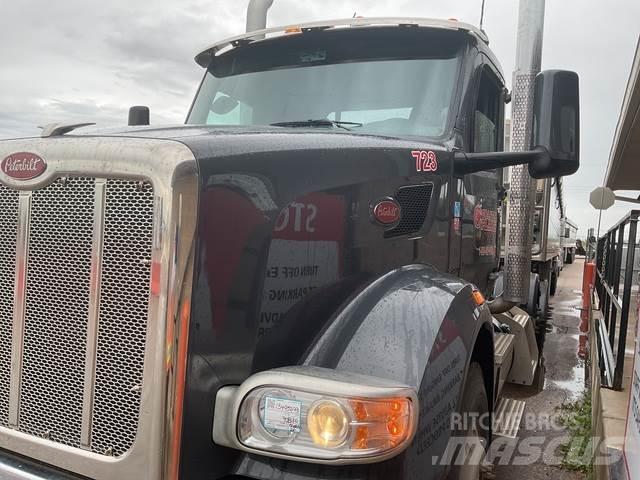 Peterbilt 567 Prime Movers