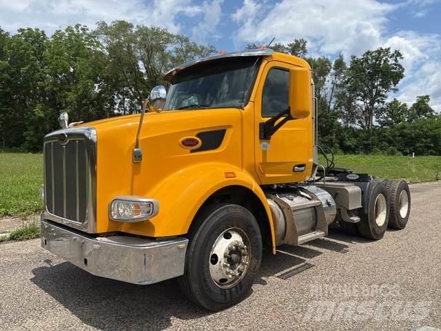 Peterbilt 567 Prime Movers