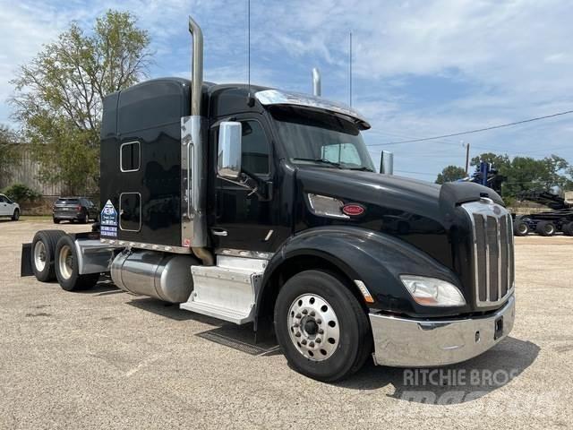 Peterbilt 579 Prime Movers