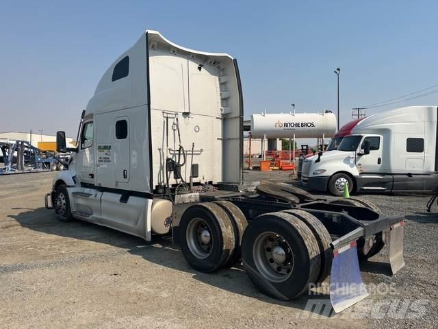 Peterbilt 579 Prime Movers
