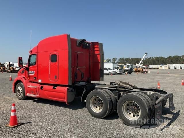 Peterbilt 579 Prime Movers