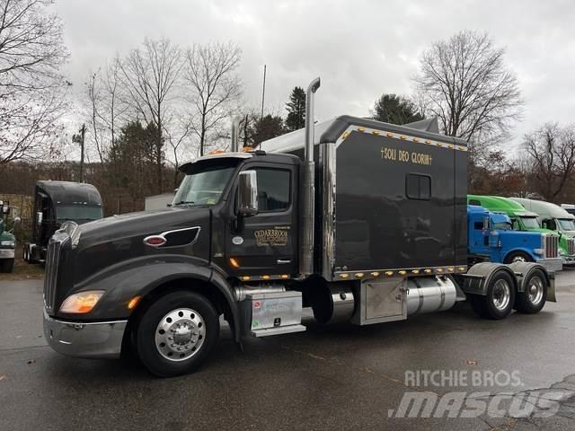 Peterbilt 579 Prime Movers