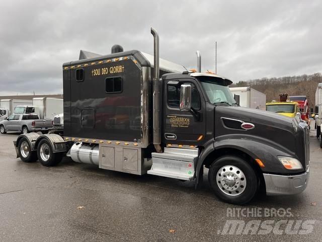 Peterbilt 579 Prime Movers