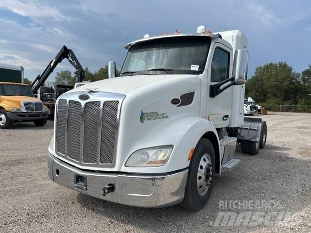 Peterbilt 579 Prime Movers
