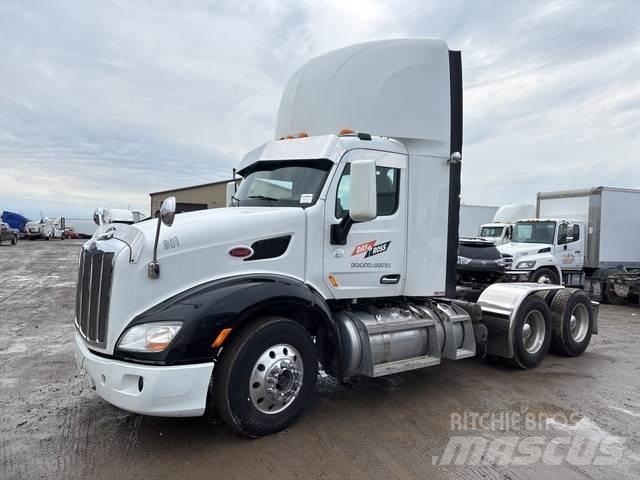 Peterbilt 579 Prime Movers