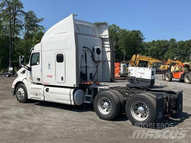 Peterbilt 579 Prime Movers
