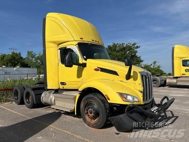 Peterbilt 579 Prime Movers