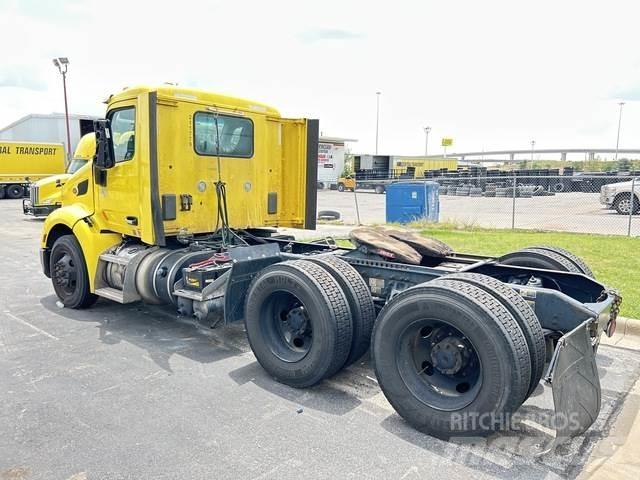 Peterbilt 579 Prime Movers
