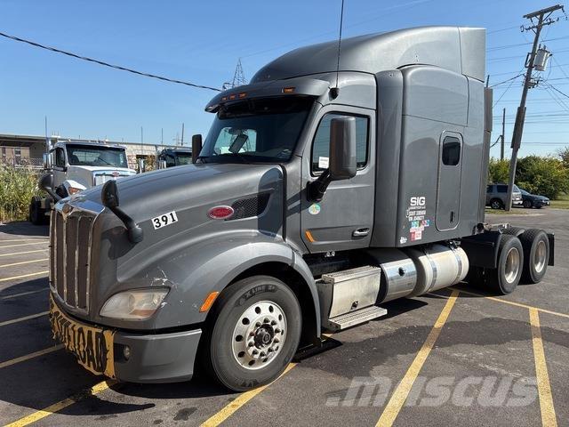 Peterbilt 579 Prime Movers