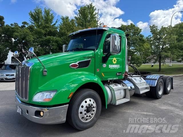 Peterbilt 579 Prime Movers