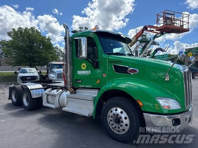Peterbilt 579 Prime Movers