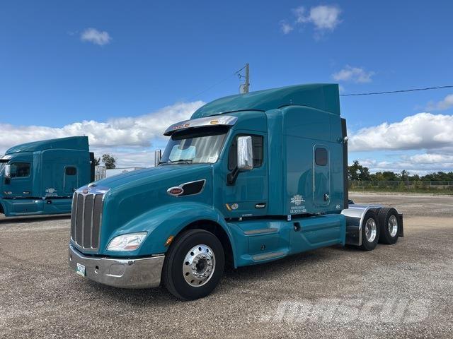 Peterbilt 579 Prime Movers