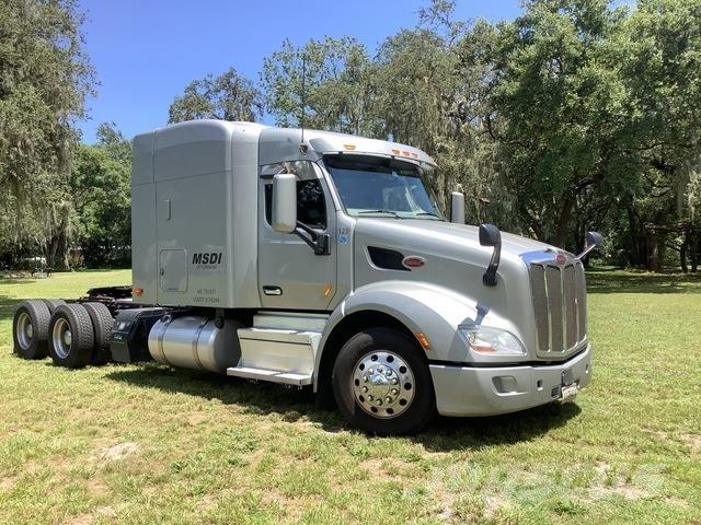 Peterbilt 579 Prime Movers