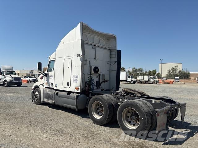 Peterbilt 579 Prime Movers