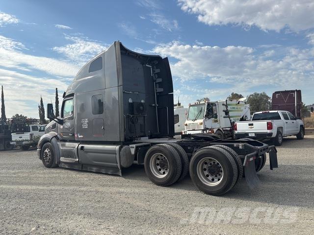 Peterbilt 579 Prime Movers