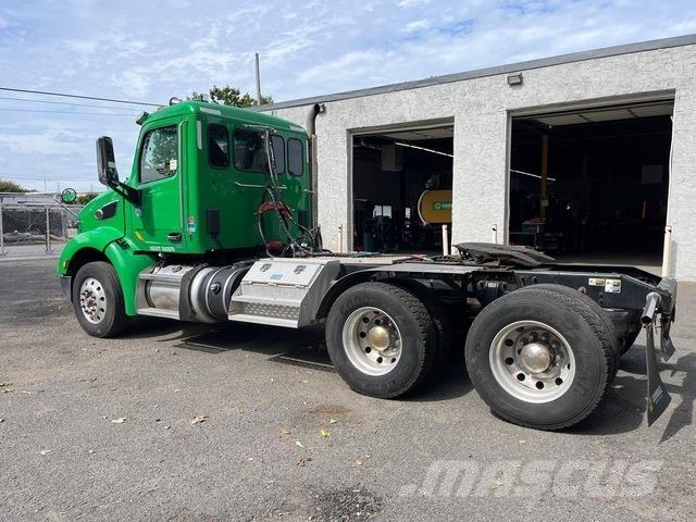 Peterbilt 579 Prime Movers