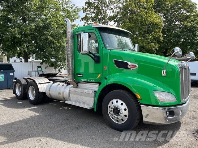 Peterbilt 579 Prime Movers