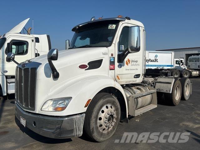 Peterbilt 579 Prime Movers