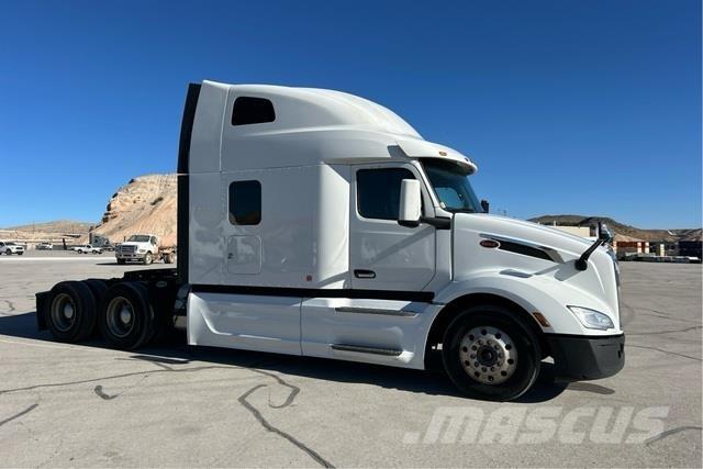 Peterbilt 579 Prime Movers