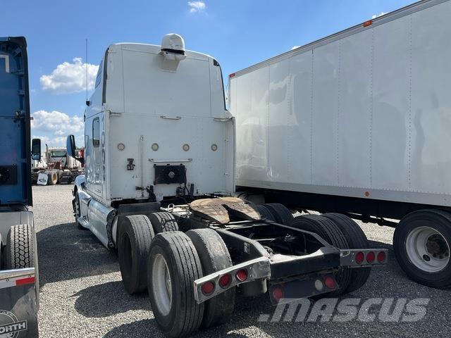 Peterbilt 587 Prime Movers