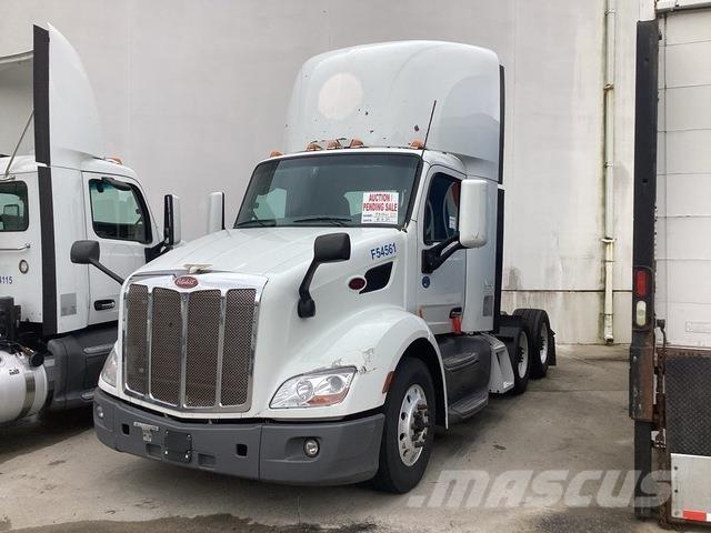 Peterbilt M579 Prime Movers