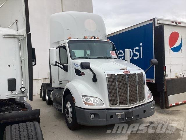 Peterbilt M579 Prime Movers