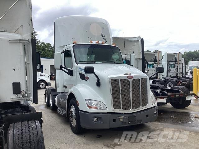 Peterbilt M579 Prime Movers