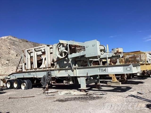 Pioneer 2854 Crushers