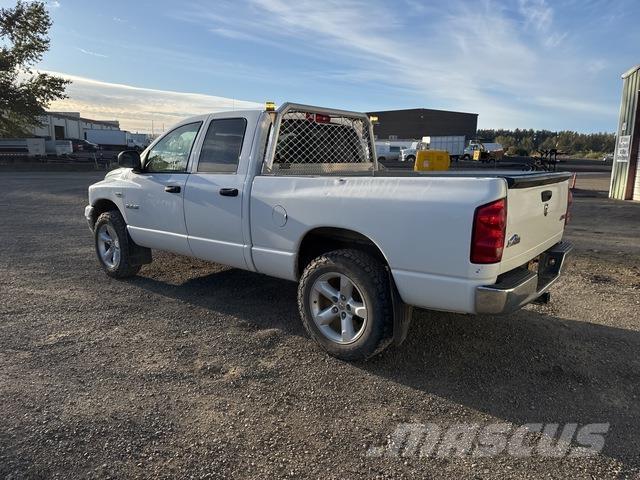 RAM 1500 Pick up/Dropside