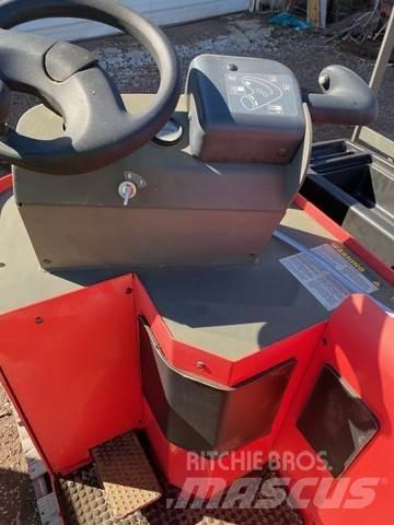 Raymond 19 Hand pallet truck