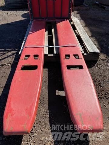 Raymond 19 Hand pallet truck