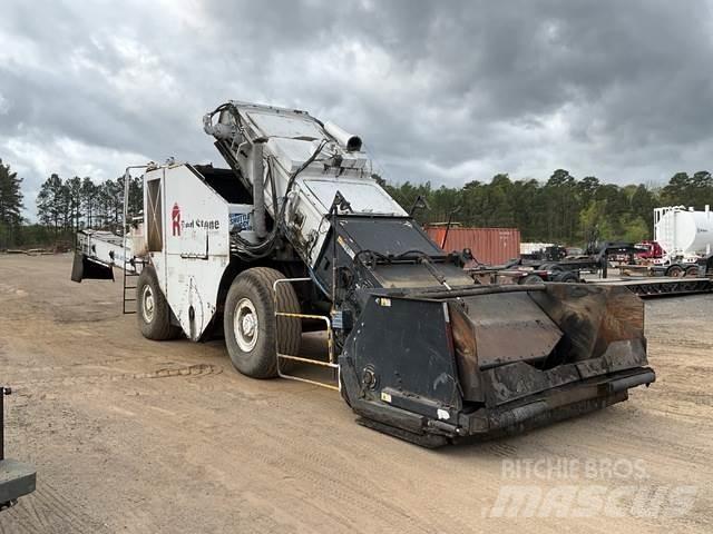 Roadtec 2500E Material transport vehicles