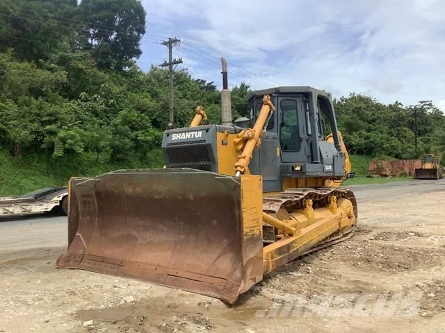 Shantui SD32W Crawler dozers