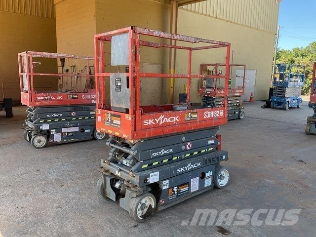 SkyJack 3219 Scissor lifts