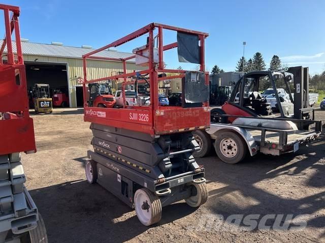 SkyJack 3226 Scissor lifts