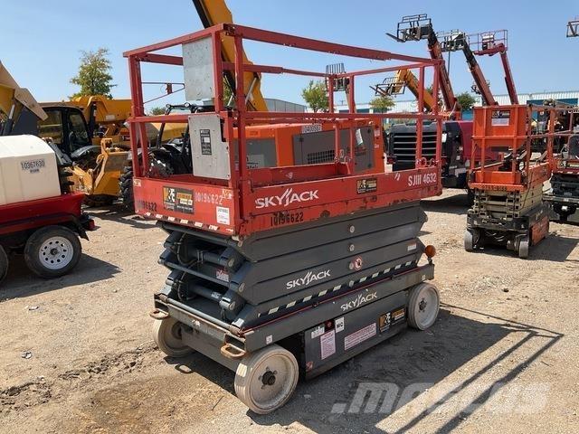 SkyJack 4632 Scissor lifts