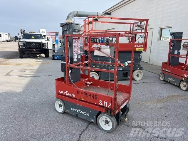 SkyJack SJ12 Used Personnel lifts and access elevators