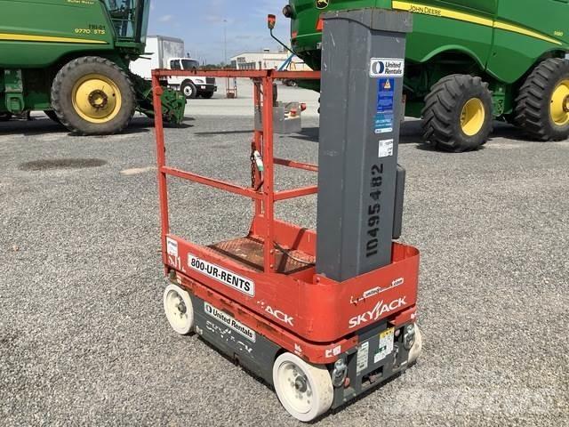 SkyJack SJ12 Used Personnel lifts and access elevators