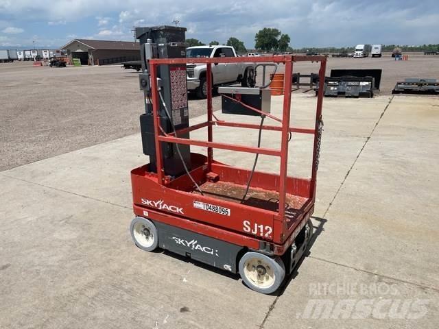 SkyJack SJ12 Used Personnel lifts and access elevators
