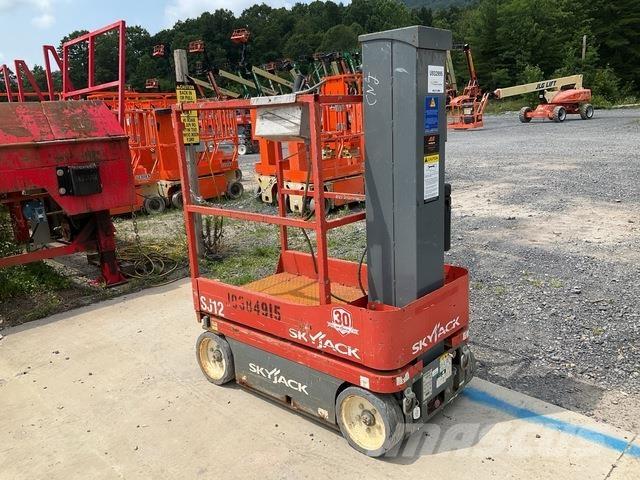 SkyJack SJ12 Used Personnel lifts and access elevators