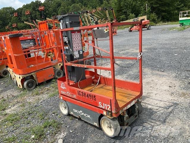 SkyJack SJ12 Used Personnel lifts and access elevators