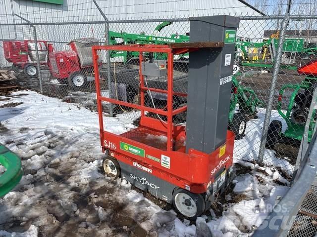 SkyJack SJ16 Used Personnel lifts and access elevators